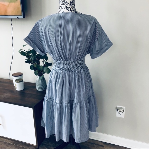Like New! Vineyard Vines Poplin Smocked Waist Shirt Dress with Stripe Pattern - Picture 7 of 10